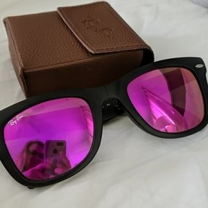 Ray-Ban folding wayfarer matte black pink lenses